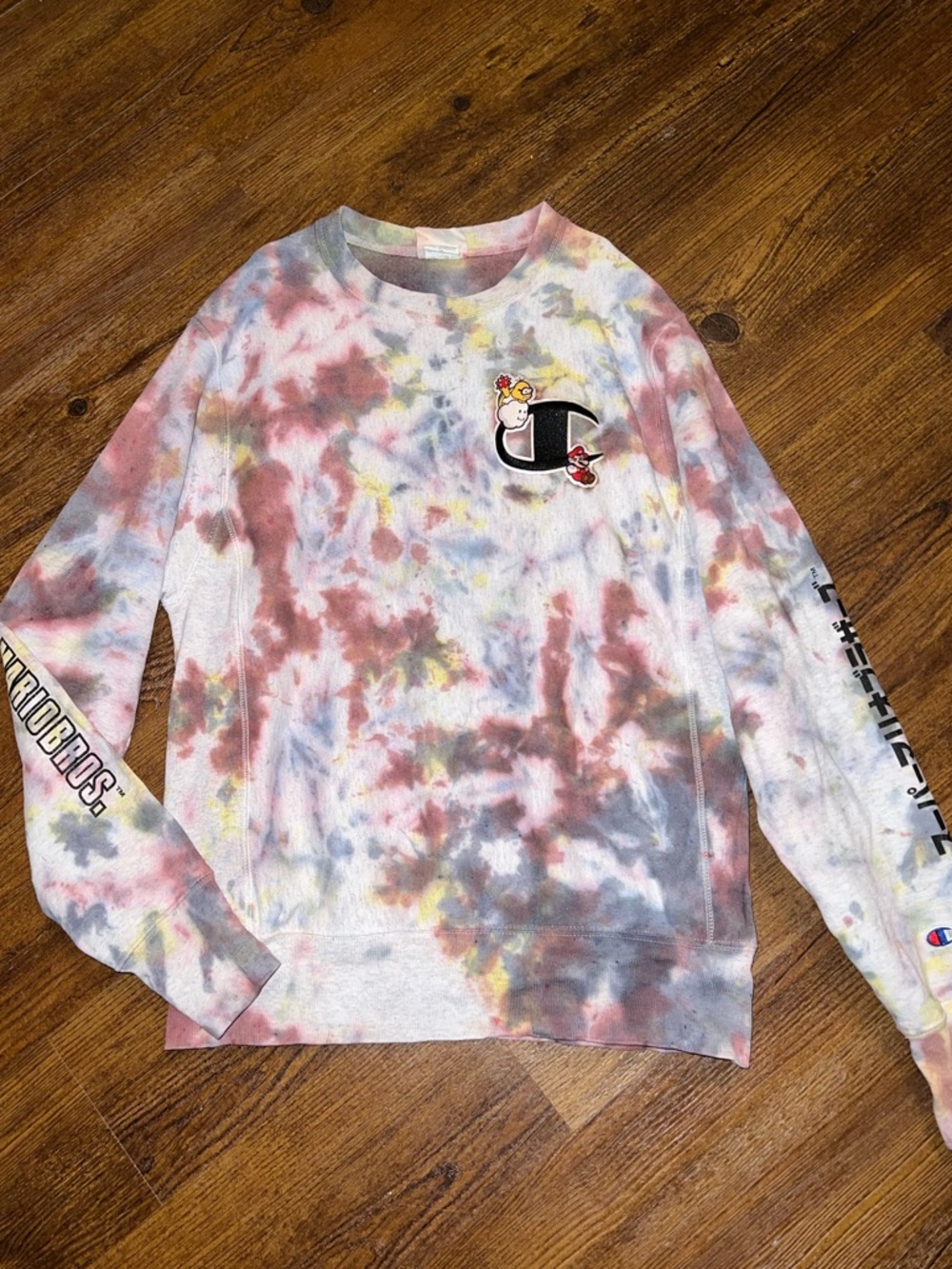 Champion Super Mario Gray Tie Dye Embroidery Colorful Crewneck Sweatshirt Size S